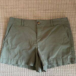 Loft Monroe olive green shorts size 10